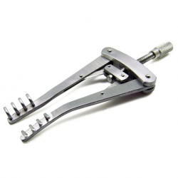 German Self-retaining Alm Retractor for Eye, Blunt tips,  4x4 prongs, Per Unit
